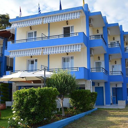 Kangaroo Hotel Mola Kaliva Exterior foto