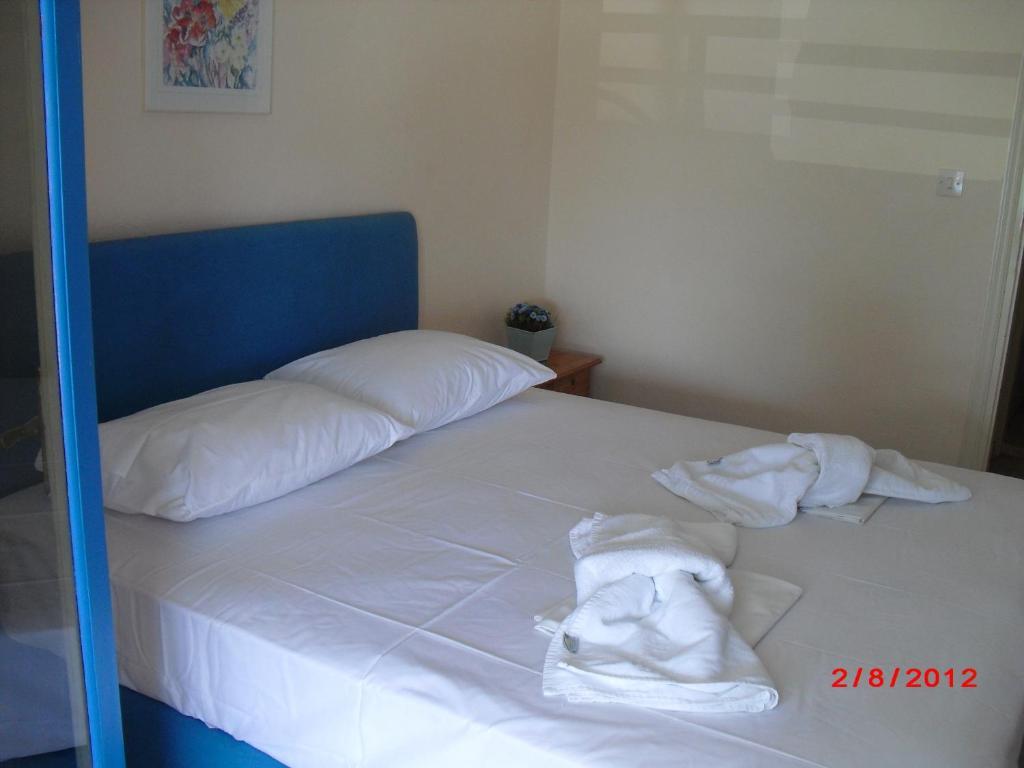 Kangaroo Hotel Mola Kaliva Quarto foto