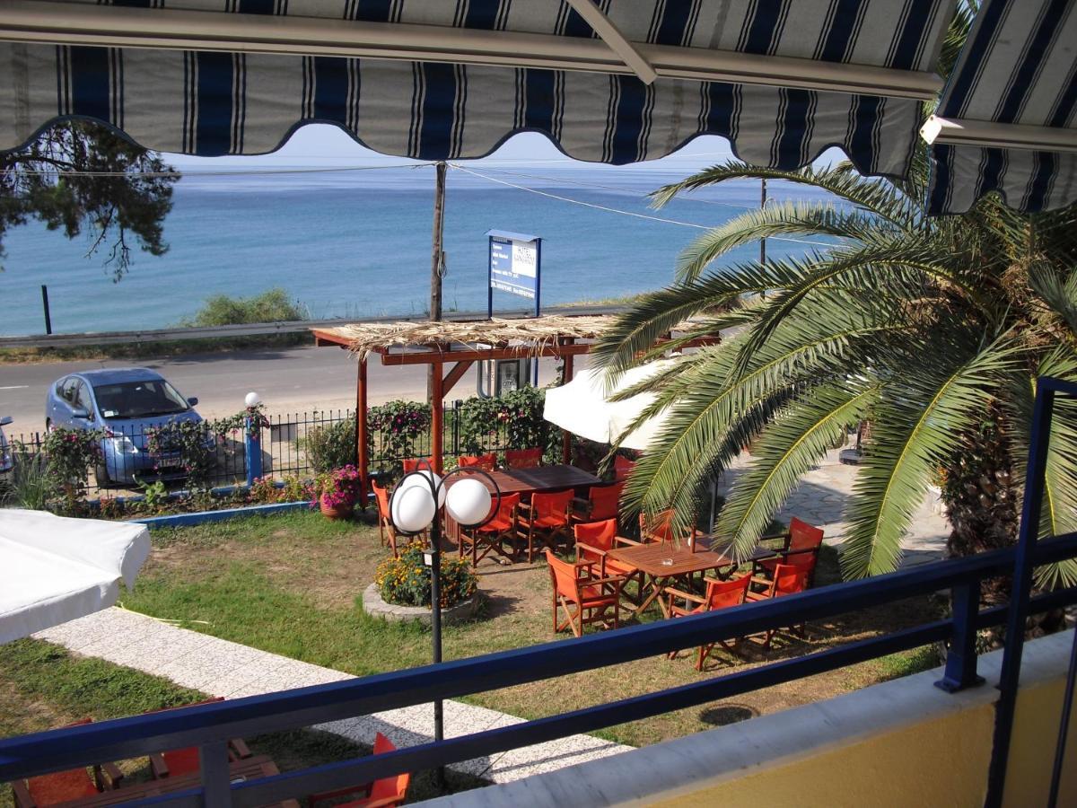 Kangaroo Hotel Mola Kaliva Quarto foto
